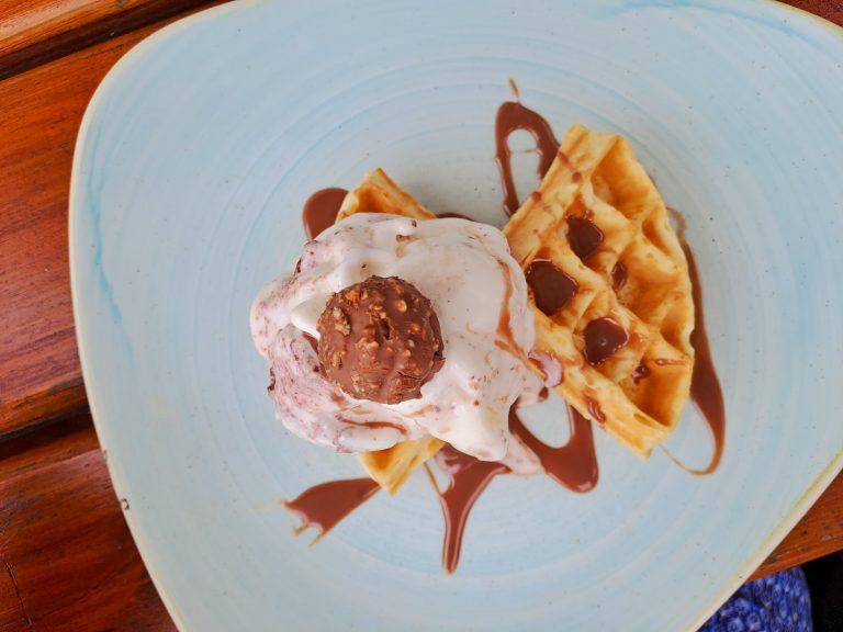 Twin Trees Waffle House: A Culinary Gem in Groot Brakrivier